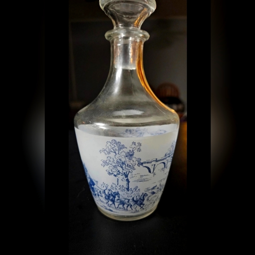 Vintage Decanter Set